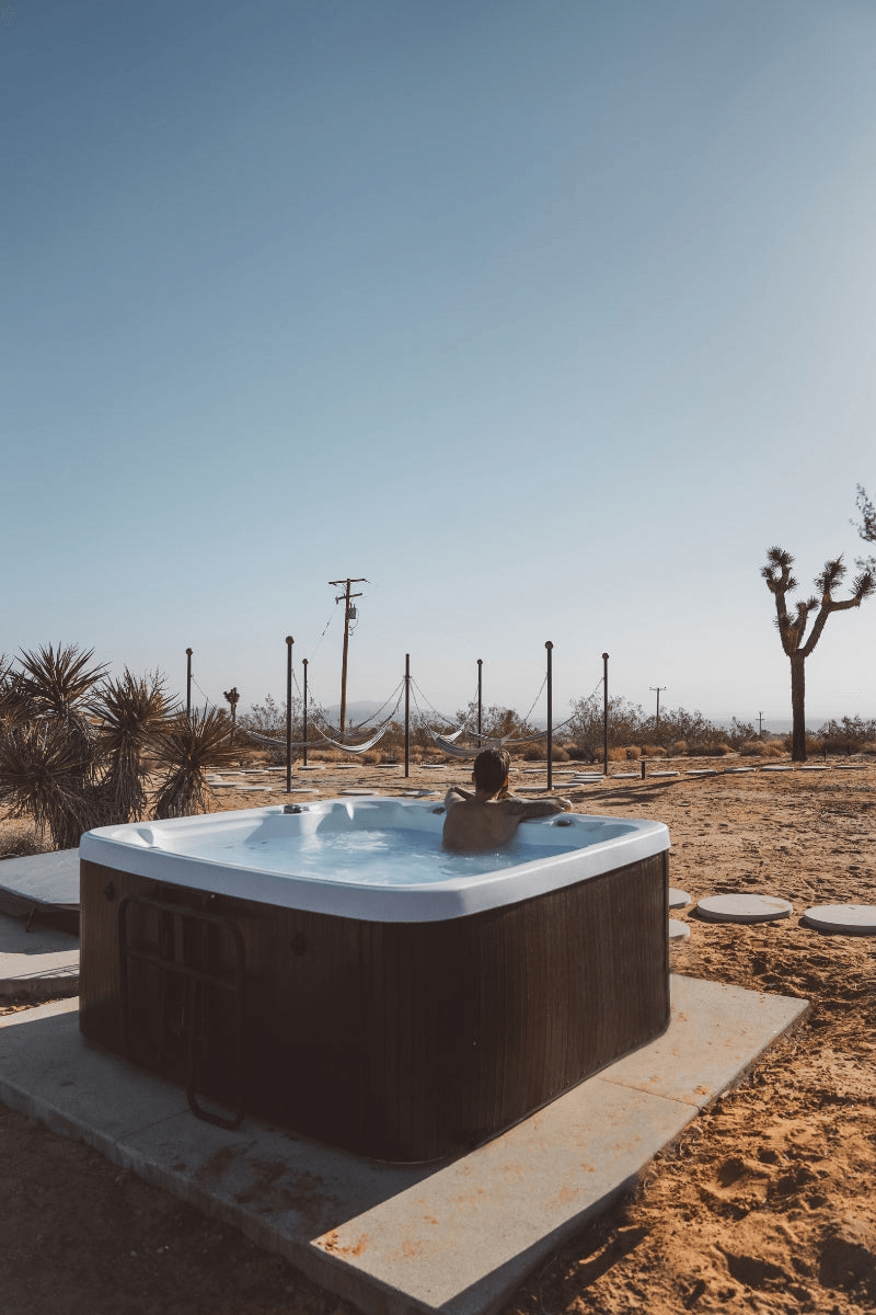 HOT TUB & SWIM SPAS - Best Life Sauna