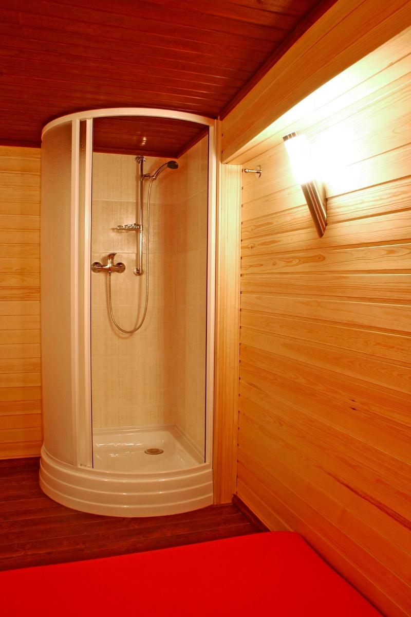 SHOWERS - Best Life Sauna