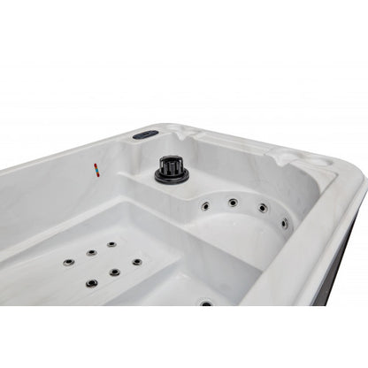 Luxury Spas Riley 3-Person Hot Tub