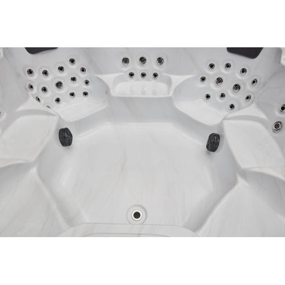 Luxury Spas Denali 7-Person Hot Tub