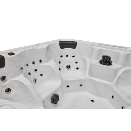 Luxury Spas Eclipse 6 Person Hot Tub