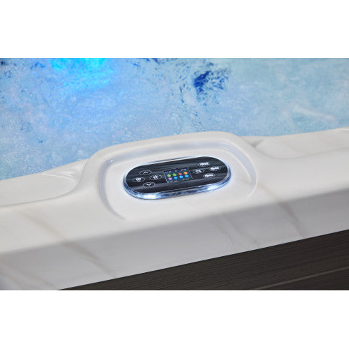 Luxury Spas Victoria 6-Person Hot Tub