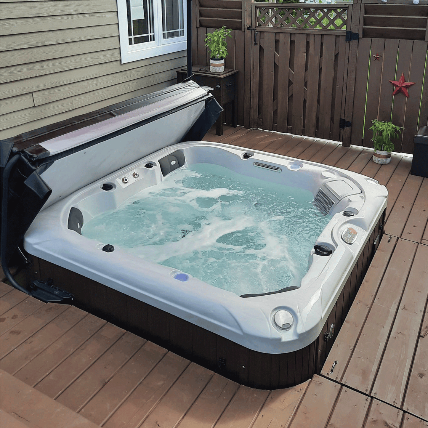 Canadian Spa Co. Cambridge 6-Person 34 Jet Hot Tub